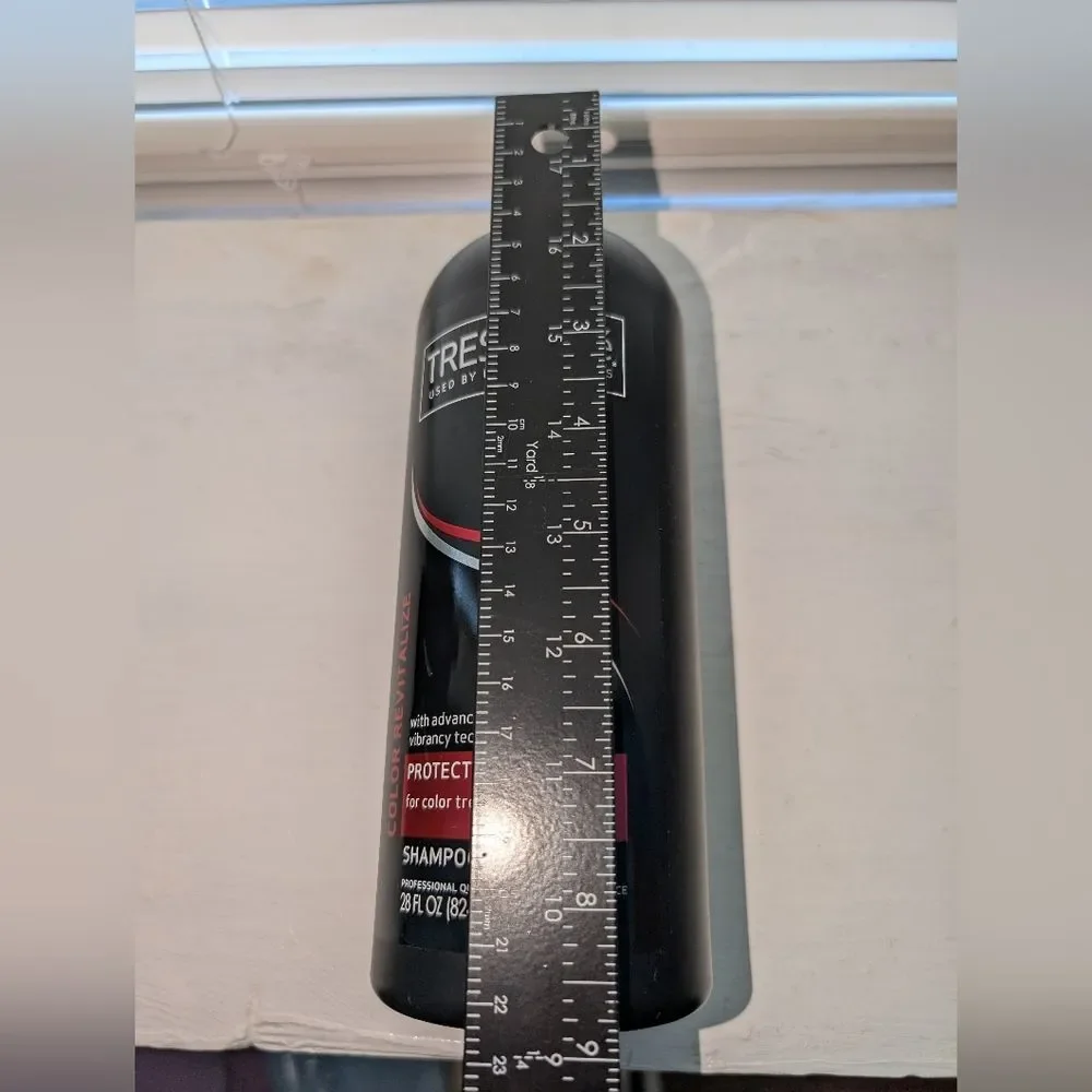 TRESemmé Color Revitalize 28oz Shampoo